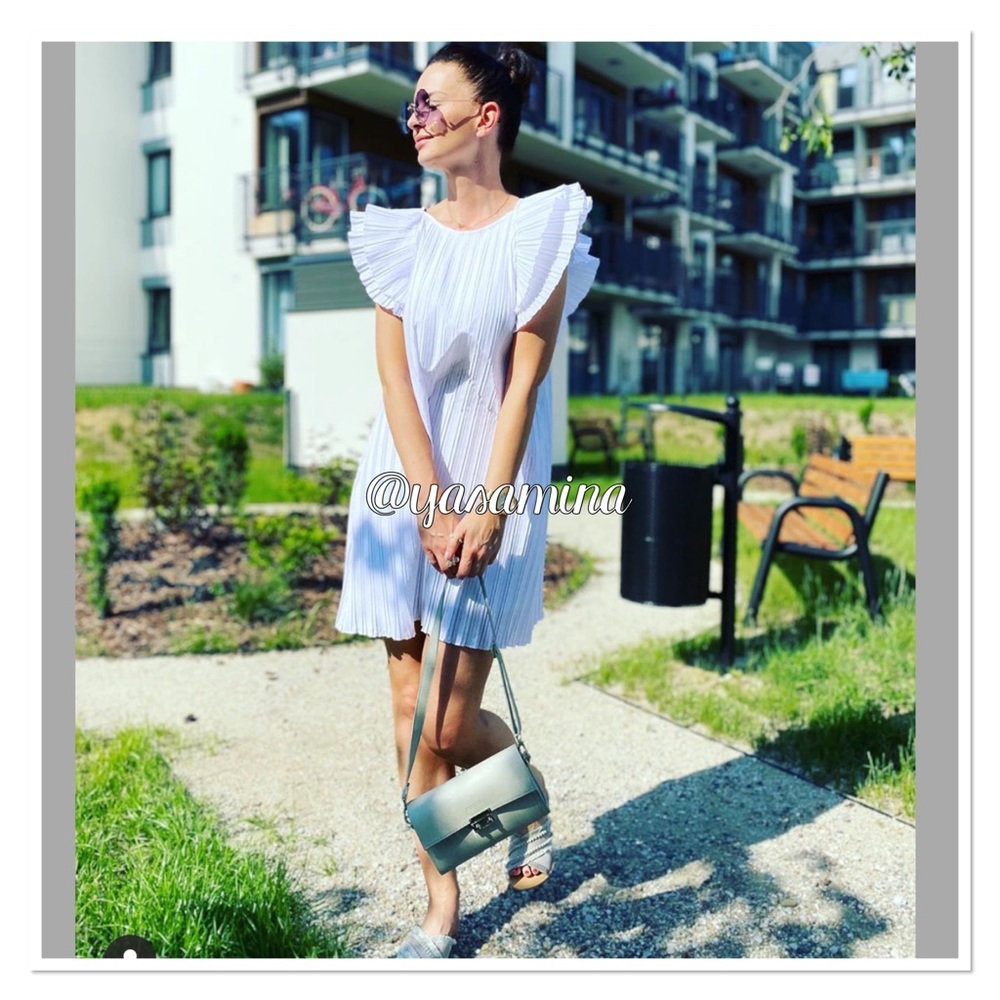 Zara pleated dress bloggers favorite - Picture 9 of 13